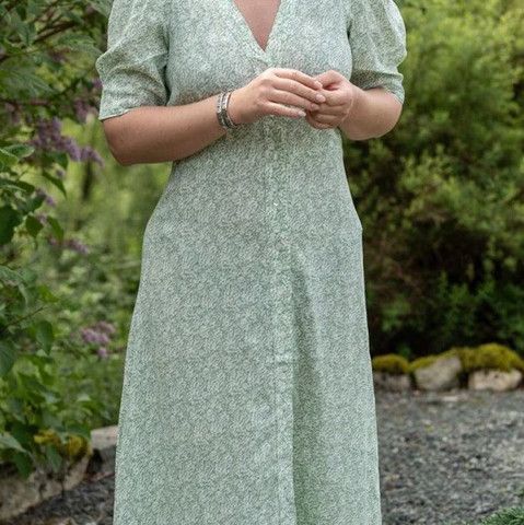 Once untold Ellen long dress green shades, str xs