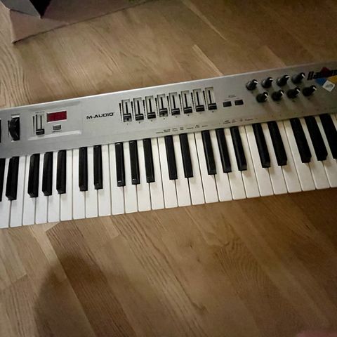 M-Audio Radium 49 USB Midi Keyboard