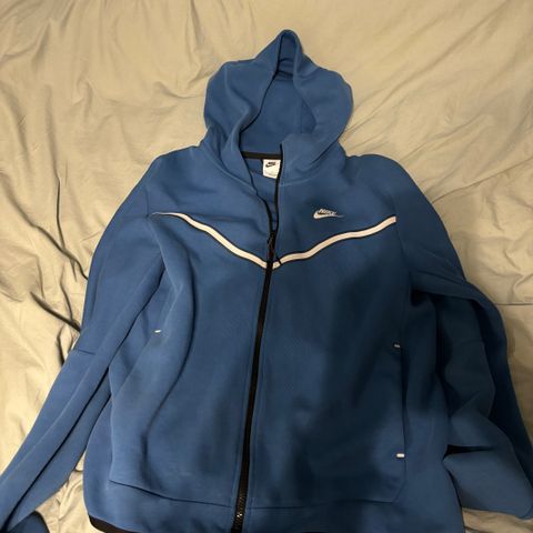 Nike fleece tech