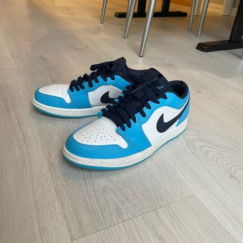 Nike Jordan 1 low blå