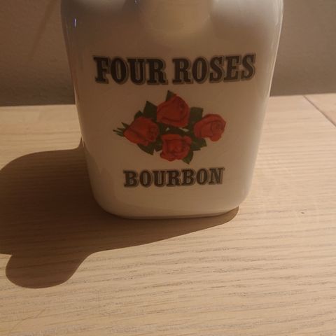 ARABIA FOUR ROSES DEKOR MUGGE FRA 60 TALLET