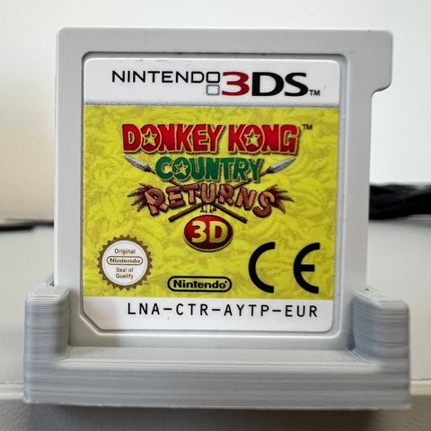 Nintendo 3DS spill: Donkey Kong Country Returns 3D