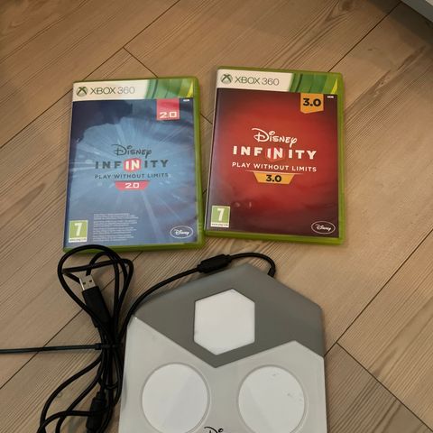 Disney infinity Xbox 2.0 og 3.0 med brett