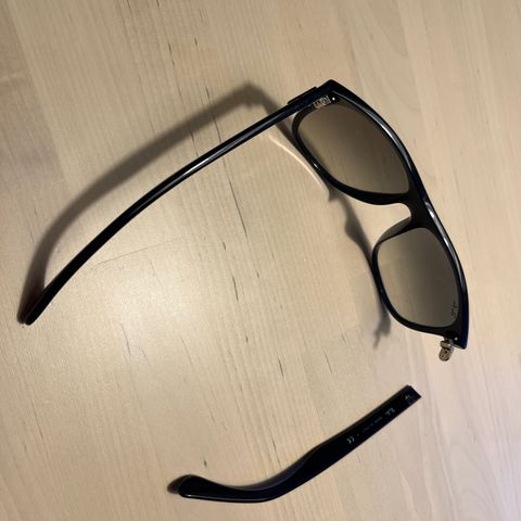 ray-ban solbriller - må fikses