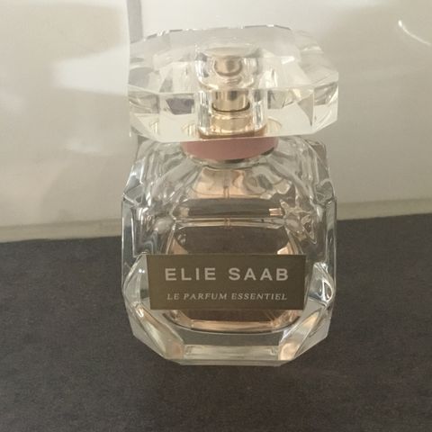 Elie Saab Essentiel  parfyme