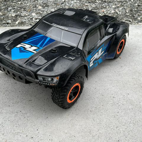 Traxxas slash 4wd