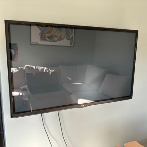 RESERVERT LG 50” Plasma Full-HD TV