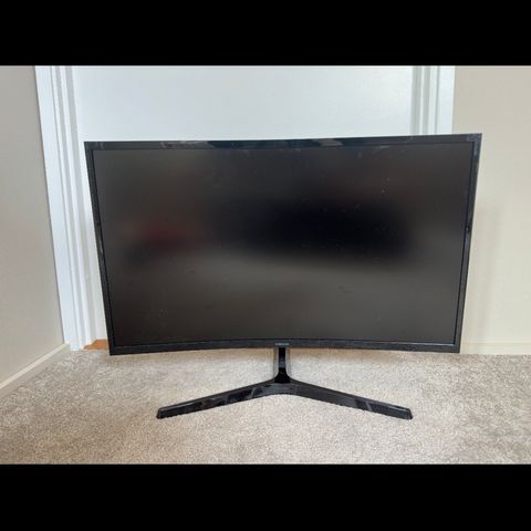 Samsung 27" Curved skjerm