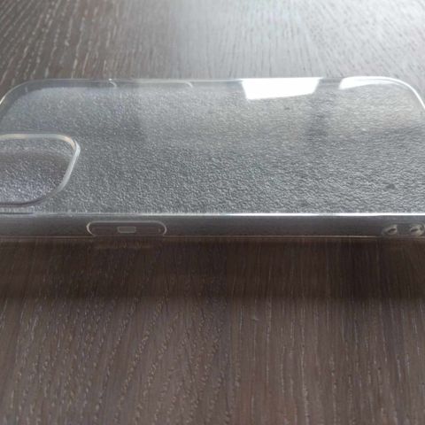 Nytt og ubrukt iPhone 14 silikon soft cover, i solid kvalitet