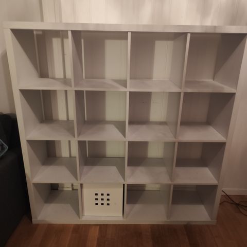 Hylle fra Ikea, ny pris 1295kr. Selges billig!