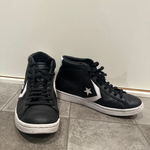 Converse i skinn, str.38