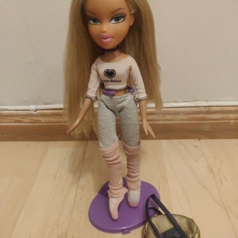 Bratz Doll - Play Sportz Fianna Dance 🩰