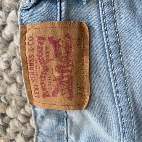 Levis jeans str 14 år