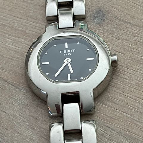 Tissot dameklokke pent brukt