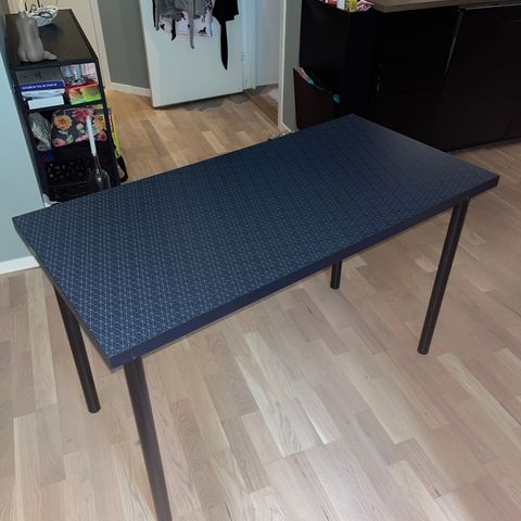 Ikea Skrivebord