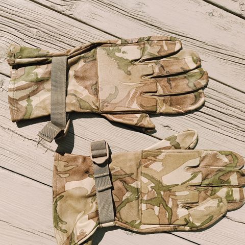 British MTP combat gloves