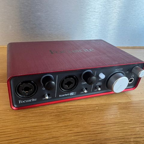 Focusrite Scarlett 2i2