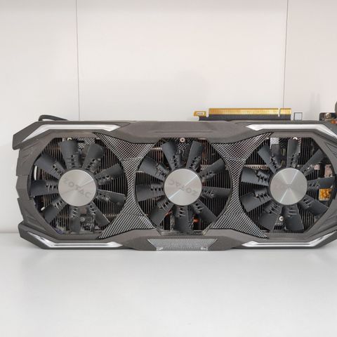 ZOTAC GeForce GTX 1070 Ti AMP Extreme Skjermkort/Grafikkort