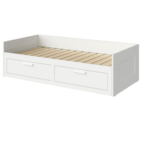 Ikea Brimnes gis bort snarest (Reservert)