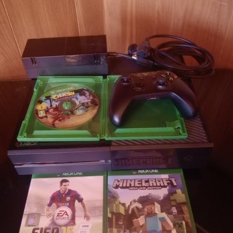 Xbox one 500 GB sett