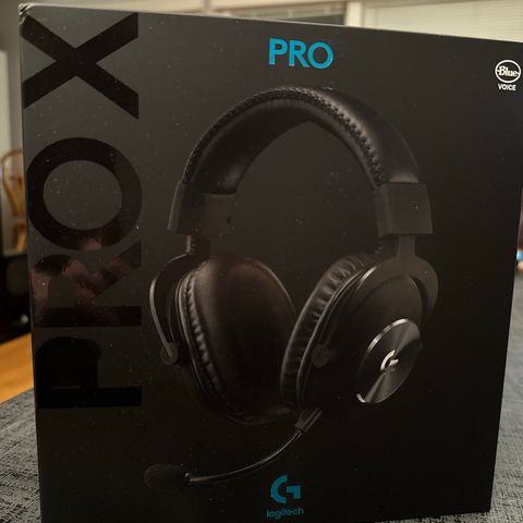 Helt ubrukt og uåpnet Logitexh Pro X gaming headset