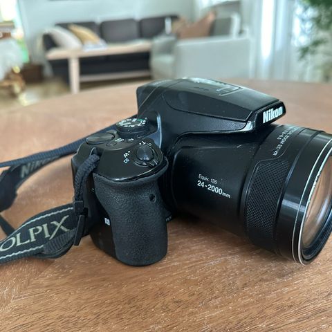 Nikon Coolpix P900 (superzoom) vurderes solgt
