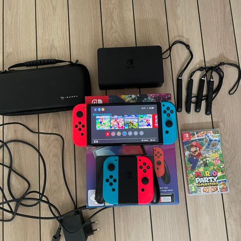 Nintendo Switch OLED - Som Ny + Ekstra Tilbehør