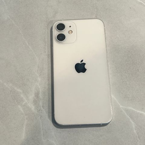 Hvit iPhone 12 mini