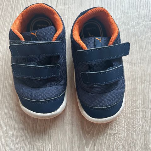 Puma joggesko str 23