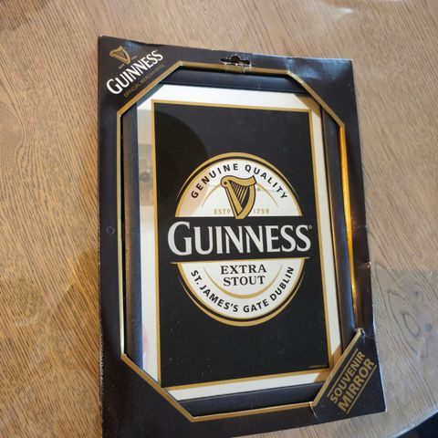 Guinness pyntespeil fra Guinness i Dublin