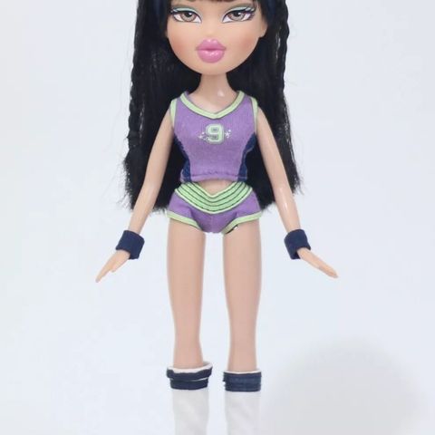 BRATZ DEN PÅ BILDET ØNSKES KJØPT 💜💚