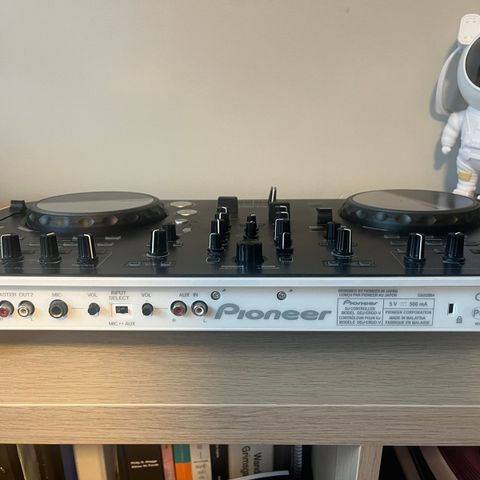 Dj mixer- Pionerr DDJ-ERGO-V