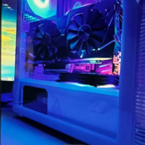 Gaming pc sett