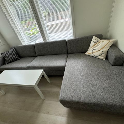 Bolia Scandinavia 4 seters sofa m. Sjeselong høyre, grey