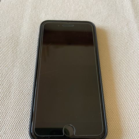 iPhone 8 Plus (ekstra stor skjerm), 64 GB