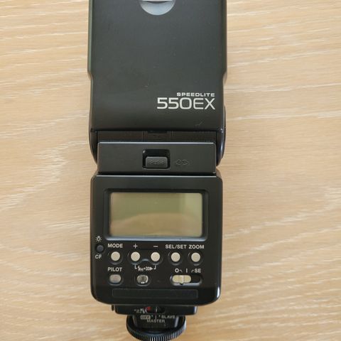 Canon 550EX Speedlite blits