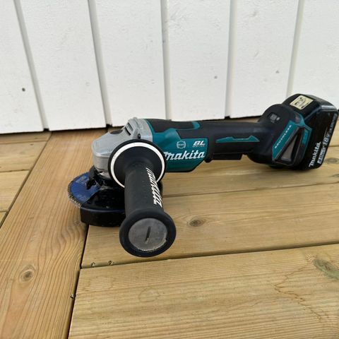 MAKITA DGA508 VINKELSLIPER