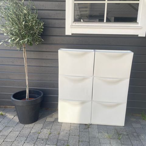 6 stk hvite skoskap fra IKEA selges billig