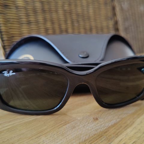 Ray ban 4122