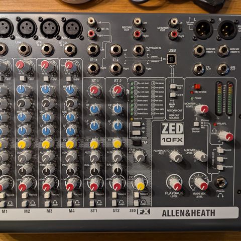 Allen and Heath ZED-10FX USB Kompakt Stereo Mikser med effektprosessor