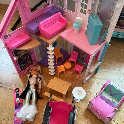 Barbie hus og diverse barbie ting