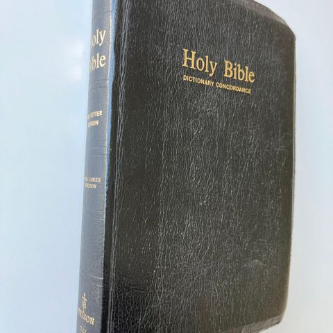 The Holy Bible fra 1977