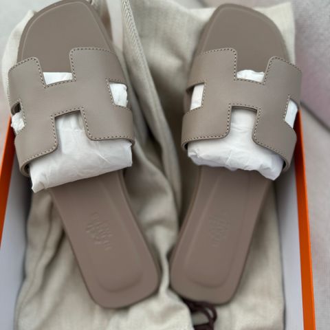 Hermes dame Sandler Oran str.37 i beige B3, helt nye!