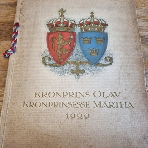 Fotoalbum fra bryllupet til prins olav og prinsesse märtha