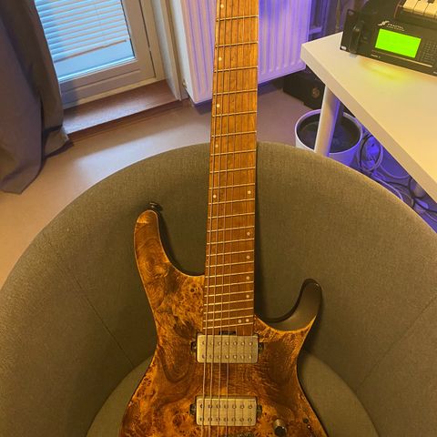 Ibanez QX527PB