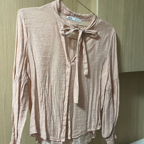 Rommantisk bluse fra Zara