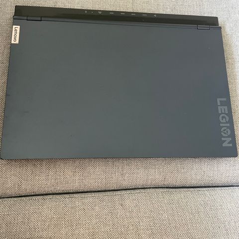 Lenovo Legion 5 AMD Ryzen7 15,6’’