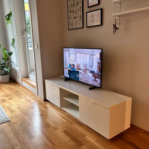 Ikea Byås TV-benk gis bort