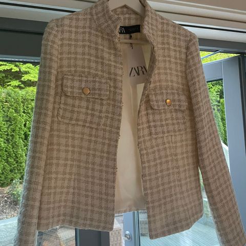 Zara blazer/tweed jakke i str M