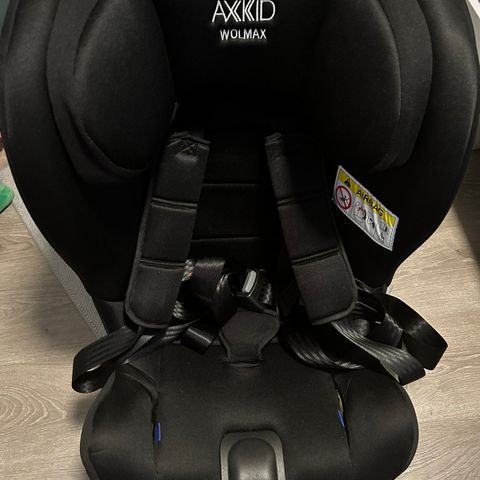 Axkid Wolmax